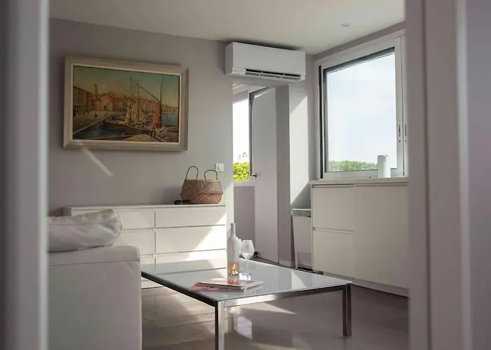 Serenite Marines ‣incredible Sea View Apartmán *